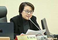 小草罵翻黃珊珊！ 柯文哲御用律師突發文：別以為大家看不懂
