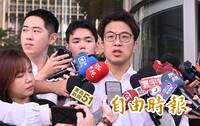 手部割傷急休半天！沈伯洋曝傷勢恢復快：已做好準備上專訪