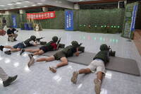 落實全民國防 T91空氣槍競賽大學校園內開「打」