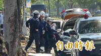 獨家》高雄火燒車2死身分曝 起火不到10分鐘七旬夫婦已成焦屍