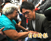 遇沈伯洋下跪陳情被抹黑領錢演戲 社子島阿嬤發聲還原真相！