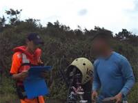 男子颱風天闖宜蘭沙灘飆越野車 海巡舉發最高可罰25萬元