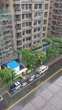 施工電梯高空墜落    新北2工人重摔失去生命徵象搶救中