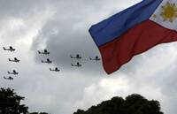 ​疑空中相撞！菲律賓空軍兩教練機墜毀 4飛行員殉職