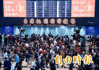 他今年赴日6趟「遇4次颱風、2次暴雨」！全網敲碗明年行事曆