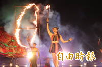 即將成真火舞「寶島烈焰」超震撼 竹北萬聖舞動嘉年華破萬人共賞