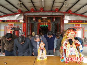 活鳥塞神像 廟方今鞠躬致歉