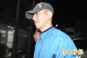 勞父中國經商  綠委批：為何讓兒擔任重要職務？