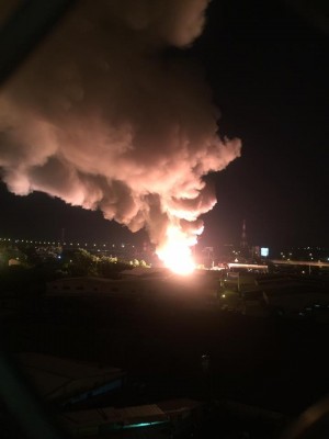 高雄大樹工廠旁空地爆炸 火光沖天