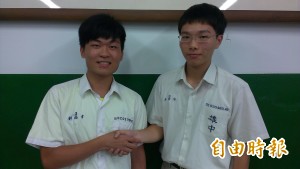 單親雄中生獲同學激勵 如願一起當台大人