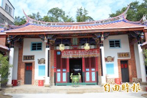 竹縣新埔3街6巷9宗祠 看古蹟回憶昔日酸甜苦辣