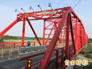 60多年第一次！ 西螺大橋春節封橋露營