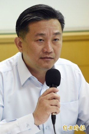 退將赴親中港媒談台灣軍情  王定宇：污名化國軍的老鼠屎