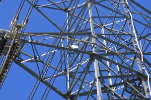 鏽蝕鐵塔如供電未爆彈 台電：盼年底汰換完成