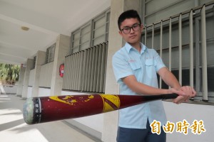 校排200板凳球員變黑馬 阮坤鴻學測拚出「紅不讓」