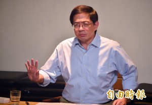 未獲聘台大校長 管律師：教育部無法無天