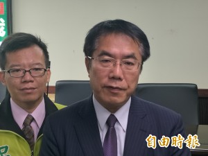 擔心高家班、泛綠分裂？ 媒體民調：南市黃偉哲完勝