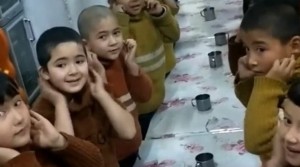 她逃離新疆暴政 丈夫被關、親生女兒被押入孤兒院...