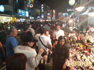 不讓高雄了！過年衝破7萬車次20萬人潮 墾丁重返榮耀