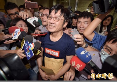 歌手江明學驗不出吸毒 但持有毒品獲緩起訴