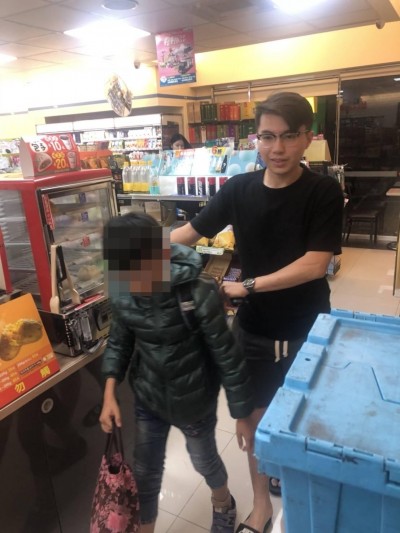 國小男童負氣離家 波麗士鄰居即刻救援尋人