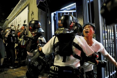 以國安為由？馬來西亞拒香港警察移民申請