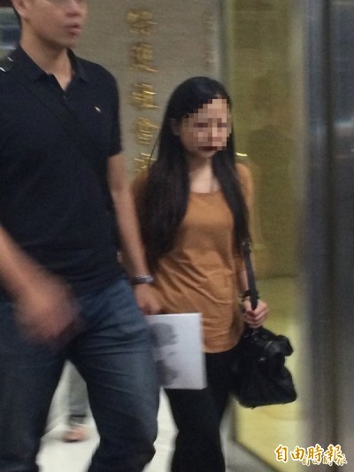 撞球好手開剝皮酒店 小姐取款真的嘿咻