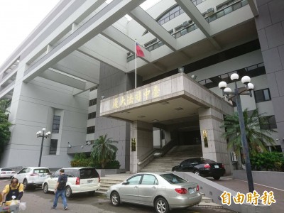 女老闆遭老員工回頭坑殺 房屋土地被騙光