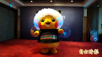 台北燈節大遊行週日登場 驚喜彩蛋「發光皮卡丘」現身賣萌