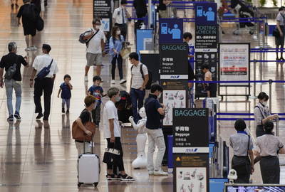 武漢肺炎意外改變日本奈良鹿回歸吃草拒鹿餅 國際 自由時報電子報