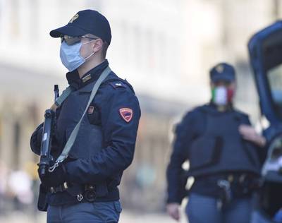 義大利黑手黨通緝犯逃亡多年 在YT上傳烹飪影片後被捕