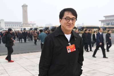 香港特首選委會擴編 成龍、曾志偉可投票