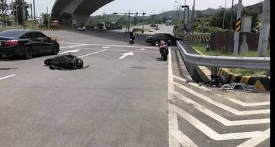 悲傷母親節！與休旅車碰撞 18歲騎士遭撞飛搶救不治