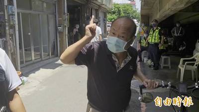 南鐵東移抗議看不下去 中年男嗆學生：知識流氓