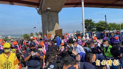 白沙屯媽祖進香  由台中入境彰化
