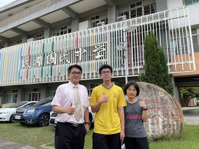 嘉義區會考榜首 民雄國中郭浚益滿分