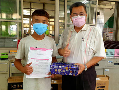 全國唯一！ 他會考無一科及格 作文卻拿滿級分