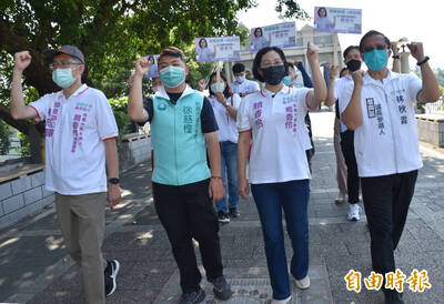 全台大眾走桃園場 賴香伶「母雞帶小雞」倡議18歲公民權複決