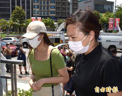 藝人艾成墜樓原因成謎 王瞳稱不知原因