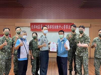 軍人節遇颱風天 徐定禎前往苗栗後備指揮部慰勞致謝