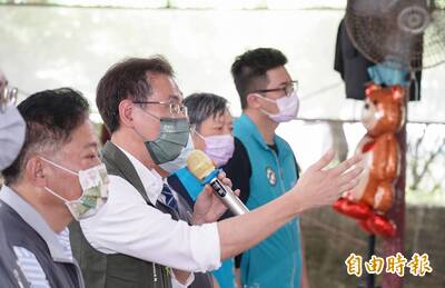 鄭運鵬端牛肉 爭取醫學中心、籌設市立兒童醫院