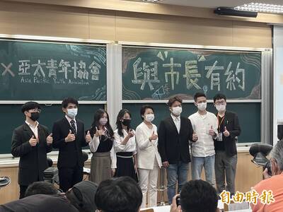 談心理健康、長照問題 黃珊珊盼設老人專屬運動中心