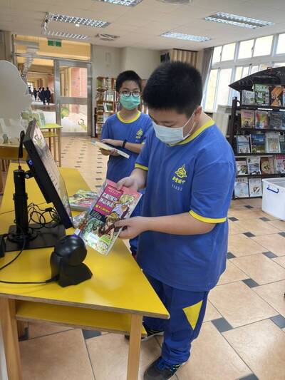 首任4年改善學校圖書館 楊文科︰未來4年持續營造閱讀風 