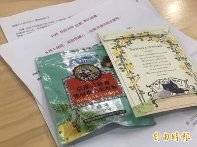 沈慧虹車掃支持者熱情給喉糖、卡片 新竹媽媽送信感謝改變新竹