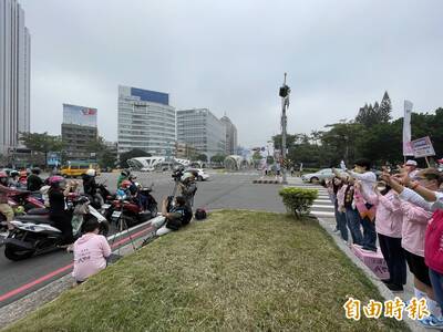 盧秀燕首站路口拜票 曝不敗「勝利基地」在這裡