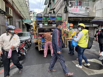 追垃圾車、掃街暴瘦8公斤 黃淑君加強陸戰衝刺