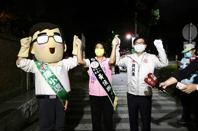 陳其邁派分身「陳小邁」進駐 拉抬高市議員候選人黃偵琳