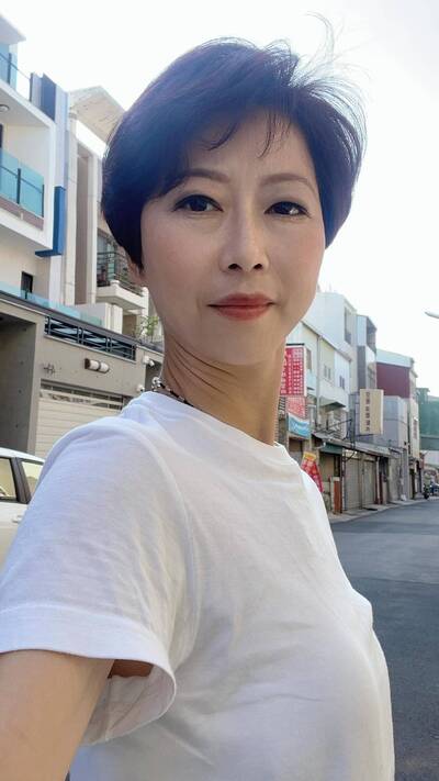 陳亭妃憂心發文：民進黨要團結台南還是選過就算？