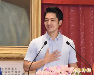 外媒英文犀利追問「蔣家身世」 蔣萬安用中文:謝謝 外媒英文犀利追問「蔣家身世」 蔣萬安用中文:謝謝