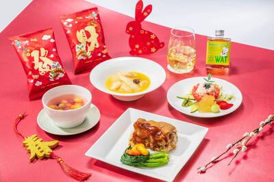 喜迎解封後春節！長榮機上餐除夕推「年菜版」